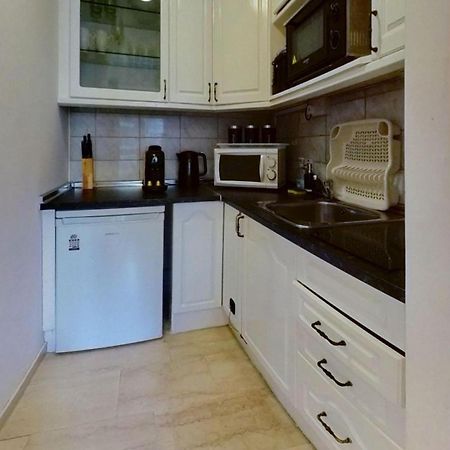 גיברלטר New With Ac Central Suites With Pool Access And Squash Courts! Sleeps Family Or 4 Guests מראה חיצוני תמונה